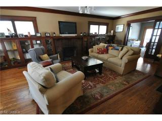 10222 Clifton Blvd, Cleveland OH  44102-1641 exterior