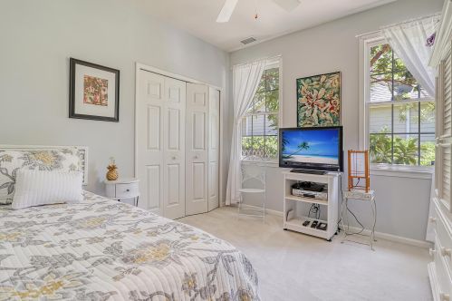 175 Oak Pt Lndg Dr, Mount Pleasant SC 29464-6279 exterior