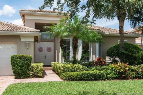 2560 Little Eagle Ln, Vero Beach, FL 32962-8624