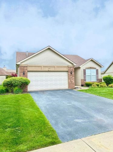 550 115th Pl, Crown Point, IN 46307-7166