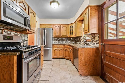 12 Covington St, Huntington Station NY  11746-8406 exterior