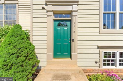 3310 Hill Haven Ct, Herndon, VA 20171-4013