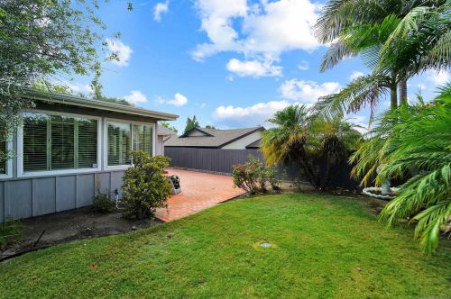 6460 Golfcrest Dr, San Diego CA 92119-1228 exterior