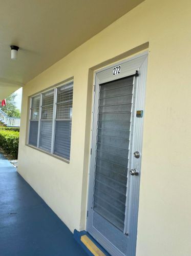272 Chatham, West Palm Beach, FL 33417-1842