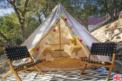 328 Topanga Canyon Blvd, Topanga CA  90290-3838 exterior