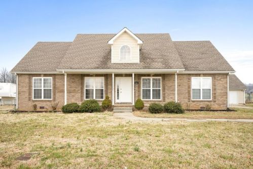 963 Beldon Station Ln, Clarksville, TN 37040-6127