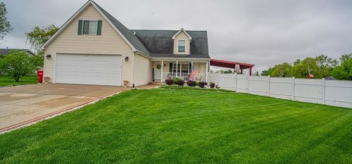 13610 Kristy St, Cedar Lake, IN 46303-8699
