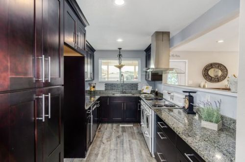 2562 Fraser Ct, Pinole, CA 94564-1330