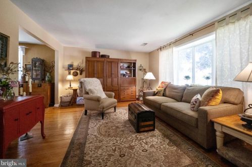 213 Beidler Rd, Norristown, PA 19406-1707
