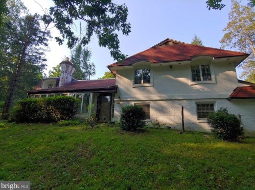 100 Meade Rd, Melrose Park, PA 19027-2219
