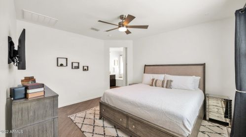 33812 30 Dr, Phoenix AZ exterior