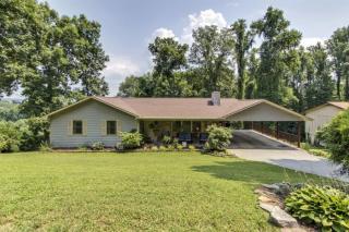 107 Timbercrest Ln, Clinton, TN 37716-2118