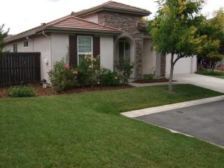 8 Ella Blue Pl, Sacramento, CA 95835-0102