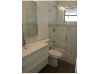 1330 Arthur St, Hollywood FL  33019-3120 exterior