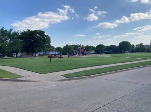 653 Meadowbrook St, Allen TX  75002-4731 exterior