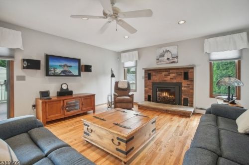 1504 Pine Grove Ave, Westfield NJ  07090-2225 exterior