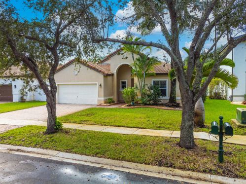 18844 29th Ct, Hollywood FL  33029-2403 exterior