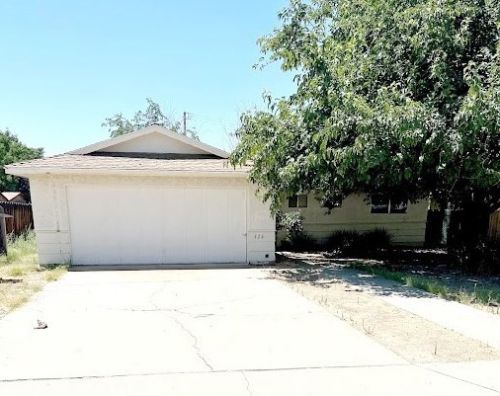 424 Santa Clara St, Avenal, CA 93204-1040