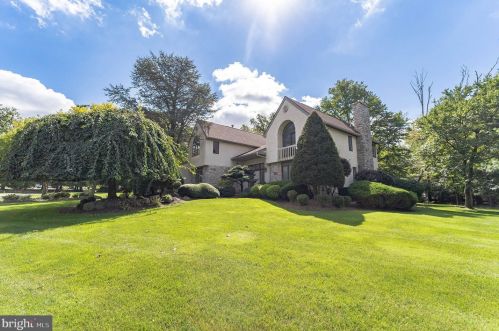 101 Jem Dr, Prospectville, PA 19002-2420