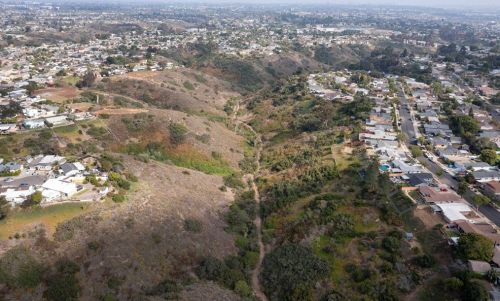 4223 Quapaw Ave, San Diego CA 92117-4525 exterior