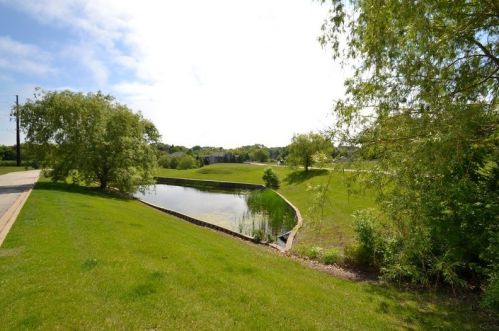 2660 Hidden Dr, Milwaukee WI 53221-3241 exterior