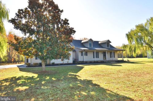 14571 Oyster Rocks Rd, Milton, DE 19968-3751
