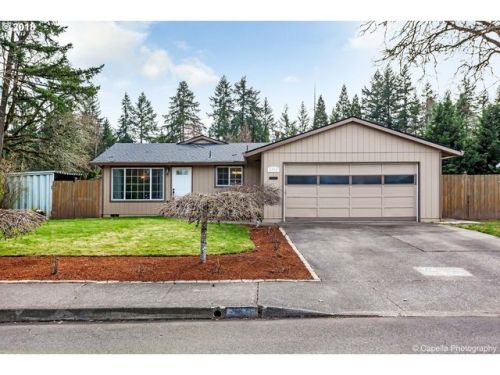 3936 Laura St, Beaverton, OR 97124-6361