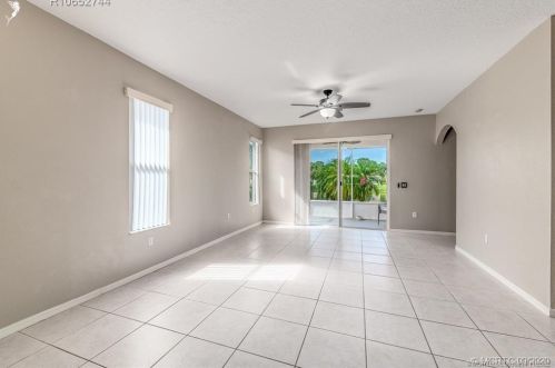 873 Rocky Bayou Ter, Fort Pierce FL  34986-2066 exterior