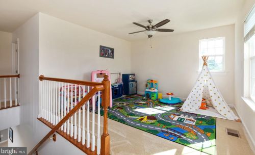 111 Eisentown Dr, Lovettsville VA  20180-8547 exterior