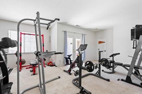 12607 Orangeblossom Ln, Riverside CA  92503-7059 exterior