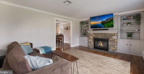 402 Cowpath Rd, Lansdale PA  19446-1516 exterior