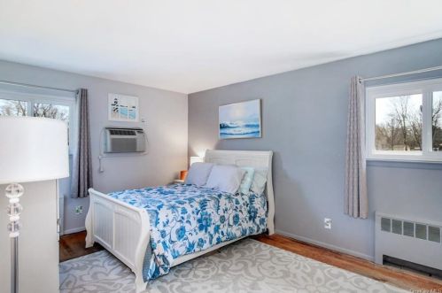 2839 Moreland St, Yorktown Hgts NY  10598-2420 exterior