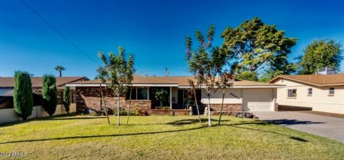 2402 39th Pl, Phoenix, AZ 85008-2240