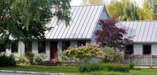 110 Bayfield Dr, Shelburne, VT 05482-7771