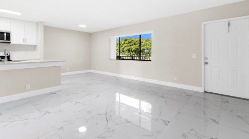712 Meadows Cir, Boynton Beach FL  33436-8927 exterior