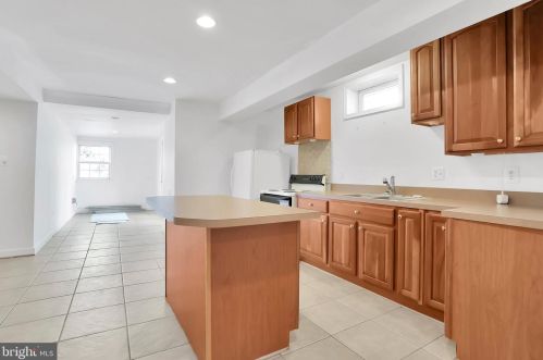 20 Cool Springs Ln, Charles Town WV  25414-4647 exterior