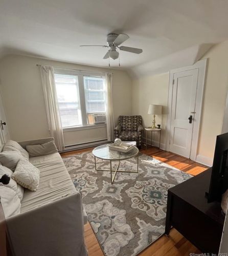 434 Davidson St, Bridgeport CT  06605-3208 exterior