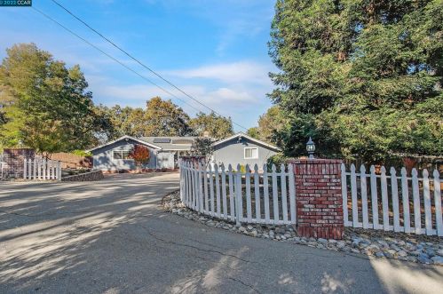 605 La Gonda Way, Danville, CA 94526-1739
