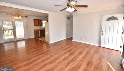 16000 Tiffany Ln, Haymarket VA  20169-1620 exterior