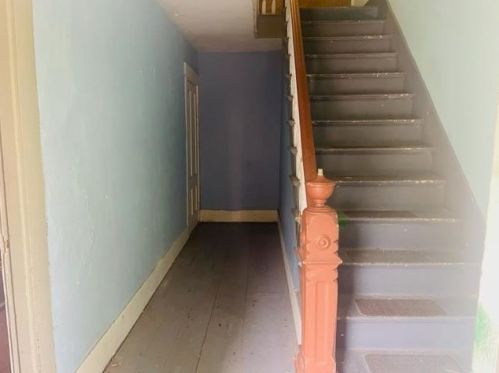 23 Old Manchester Rd, Raymond NH exterior