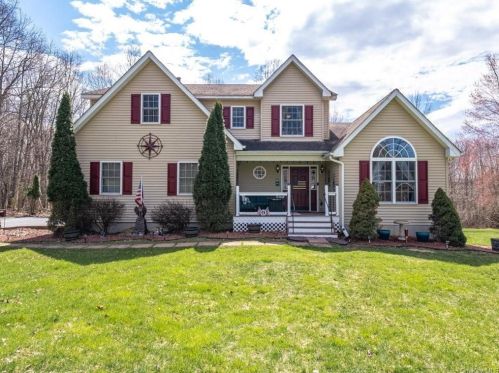 48 Amdurer Rd, Westtown NY  10998-3700 exterior