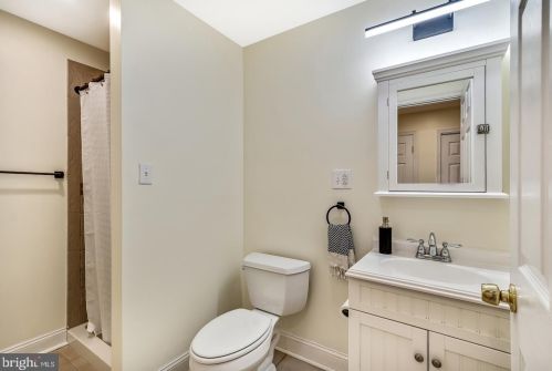 752 19th St, Philadelphia PA  19130-2030 exterior