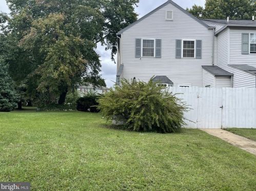 842 Woodcrest Turn, Dover DE  19904-2412 exterior