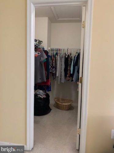 6766 Sycamore Park Dr, Haymarket VA  20169-2995 exterior