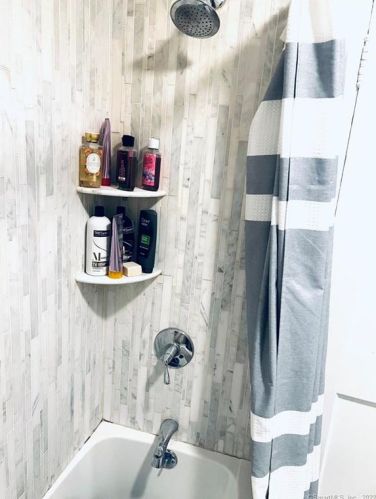 131 Cleveland Ave, Bridgeport CT 06606-5289 exterior