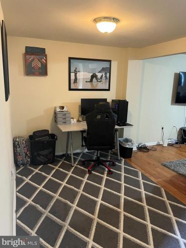 212 Ann St, Charles Town WV  25414-1604 exterior