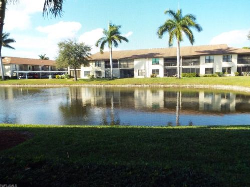 4610 Chantelle Dr, Naples FL  34112-7190 exterior