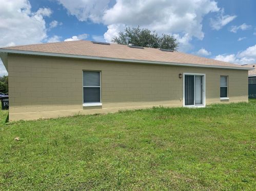 1016 Cannes Dr, Kissimmee FL  34759-3817 exterior