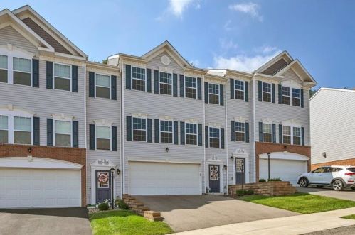 171 Rylie Dr, Harmony, PA 16037-7765