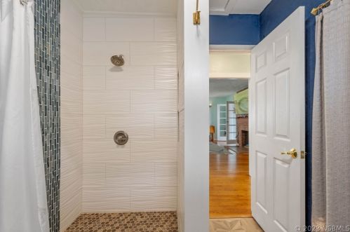 5959 Riverside Dr, Daytona Beach FL 32127-6445 exterior